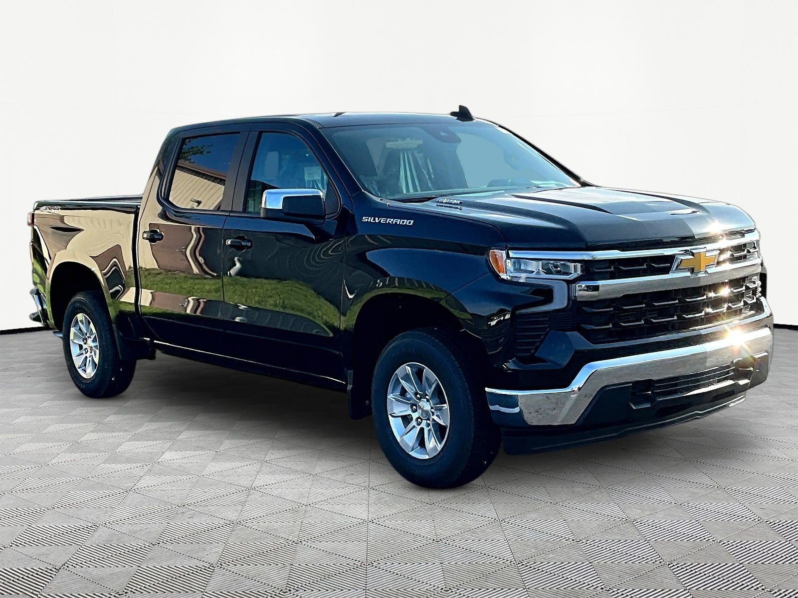 New 2026 Chevrolet Silverado 1500 LT w/ Protection Package AWD/4WD image 2