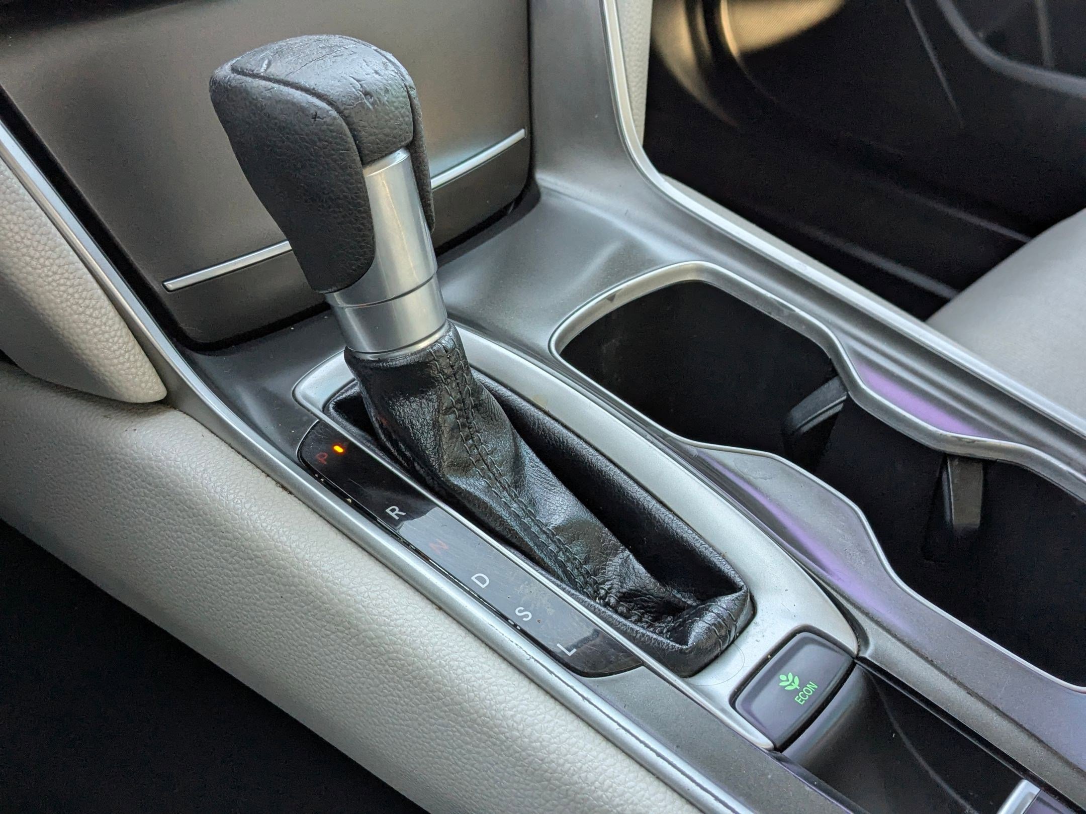 Used 2018 Honda Accord LX image 14