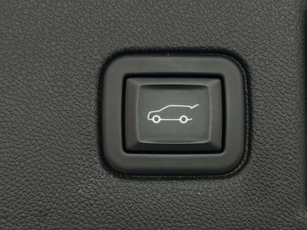 Used 2024 Chevrolet Equinox RS image 28