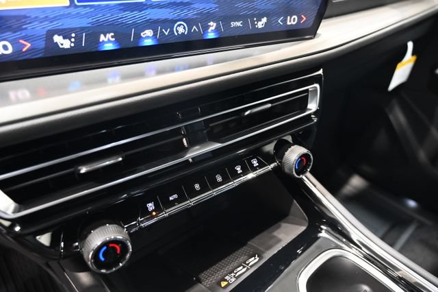 New 2026 Chevrolet Traverse LT w/ Midnight/Sport Edition FWD image 18