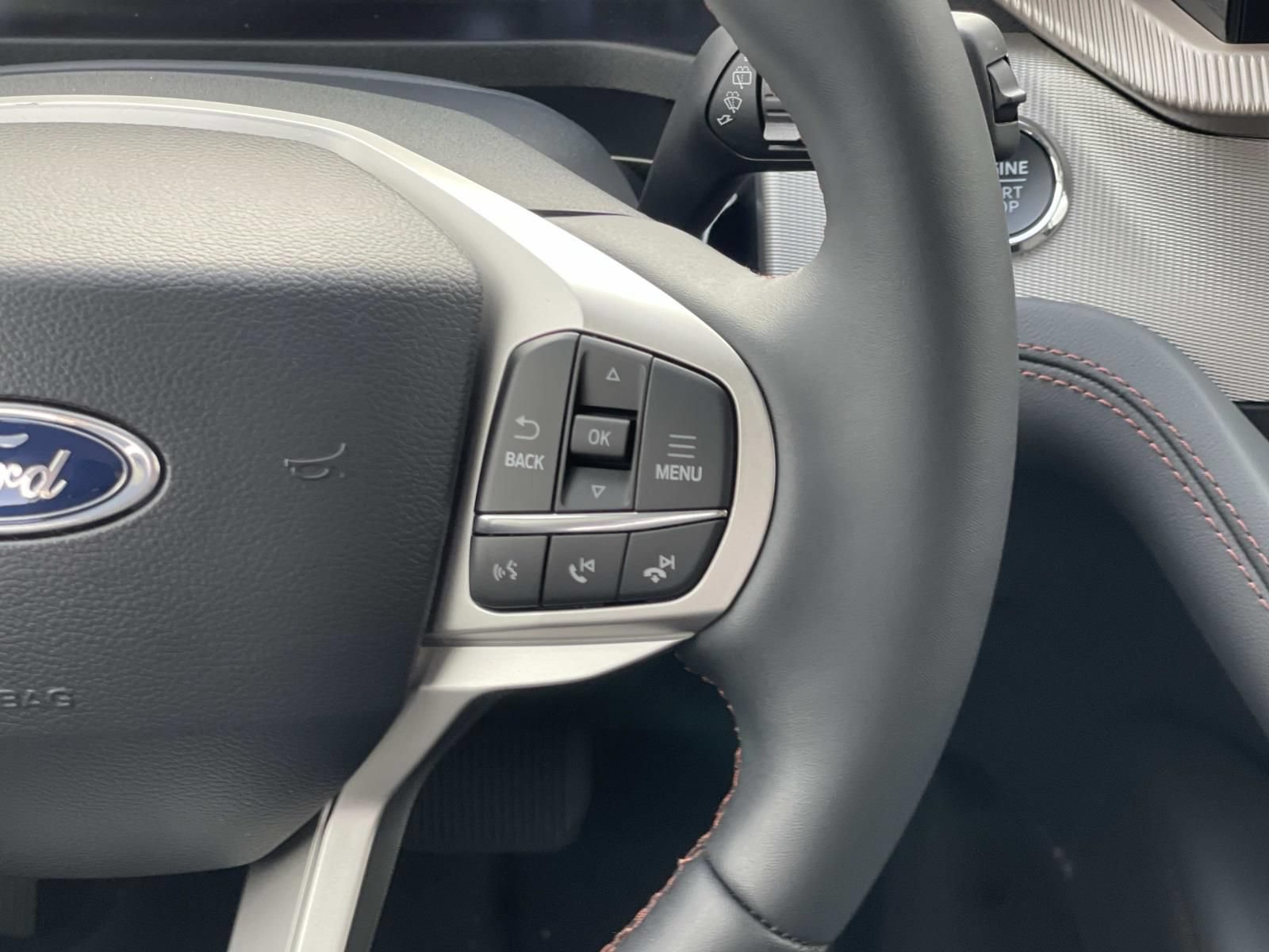 New 2026 Ford Explorer Active RWD image 11