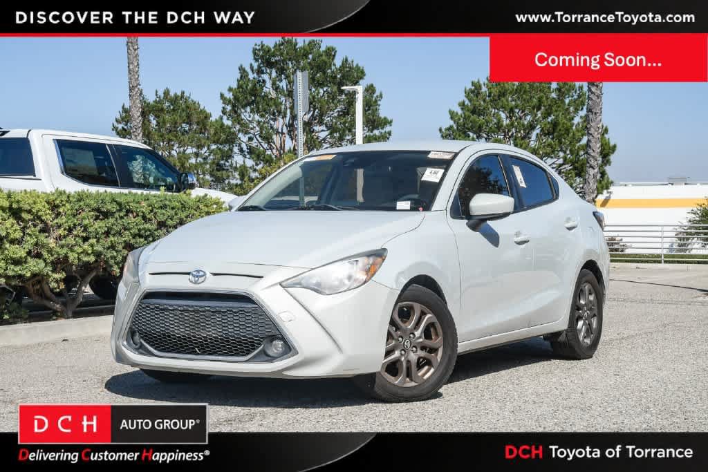 Used 2019 Toyota Yaris LE FWD image 1