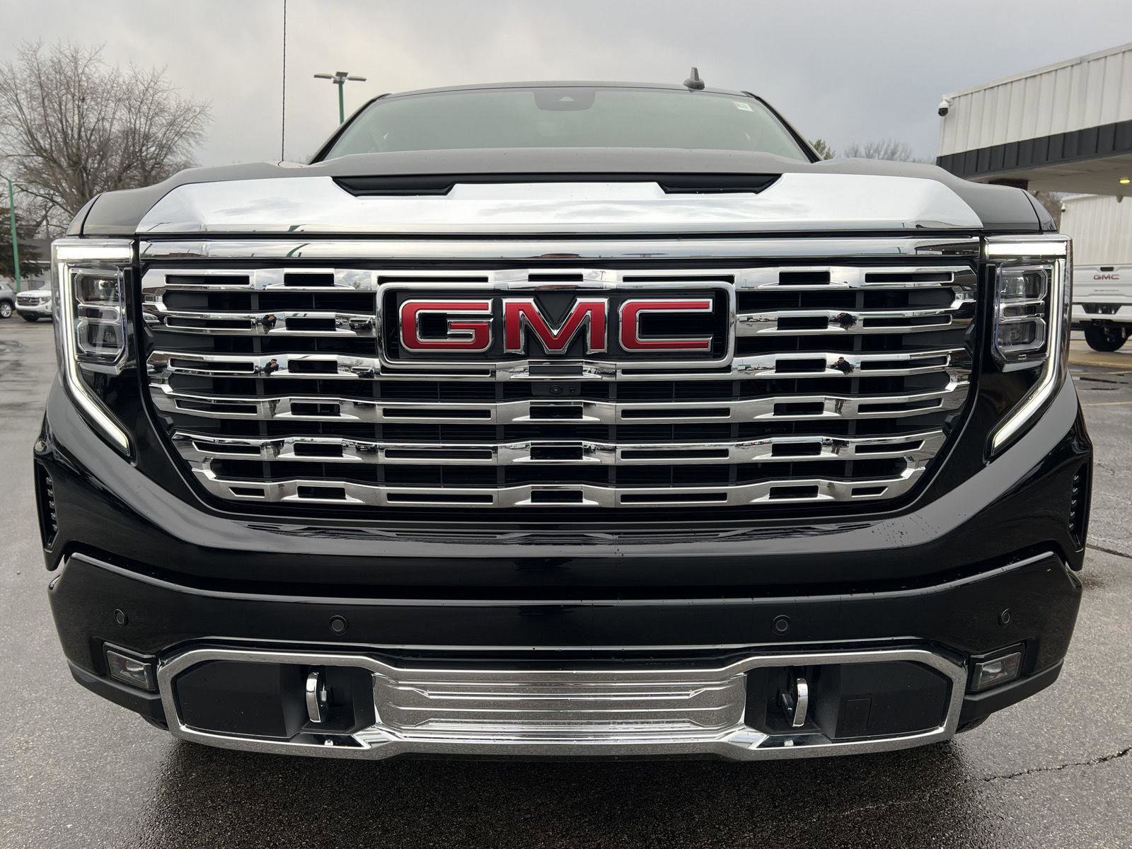 New 2026 GMC Sierra 1500 Denali w/ Denali Reserve Package image 14