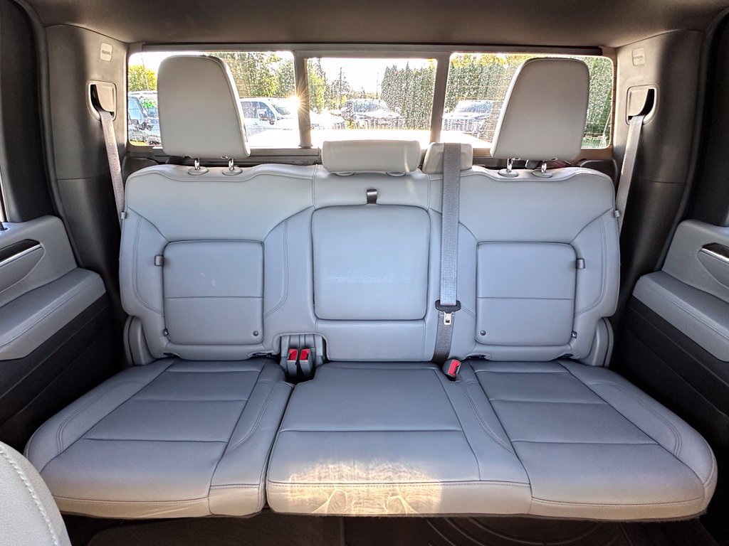 Used 2024 GMC Sierra 2500 SLT w/ SLT Convenience Package AWD/4WD image 28