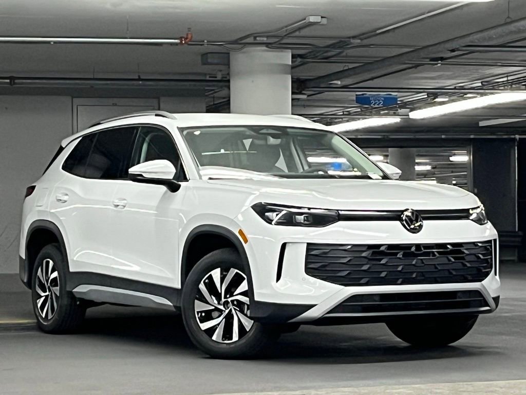 New 2026 Volkswagen Tiguan S AWD/4WD image 2