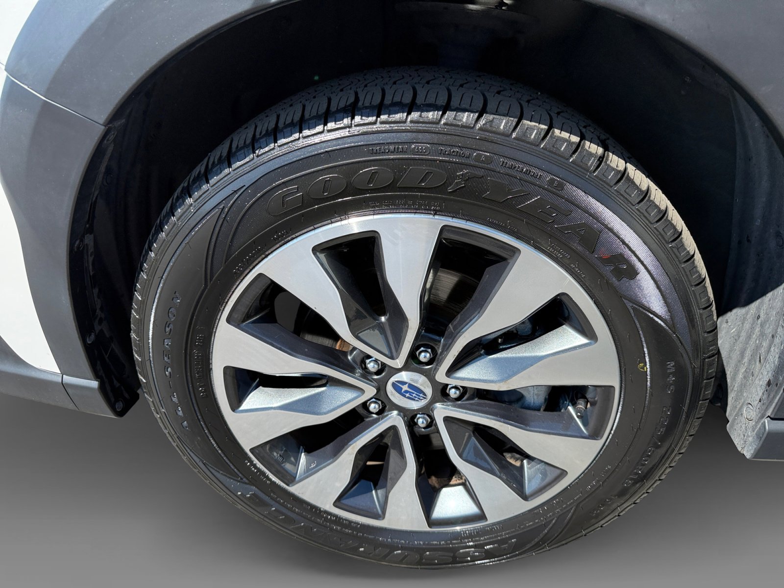 Used 2023 Subaru Outback Limited XT image 9