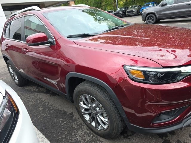 Used 2019 Jeep Cherokee Latitude Plus AWD/4WD image 11