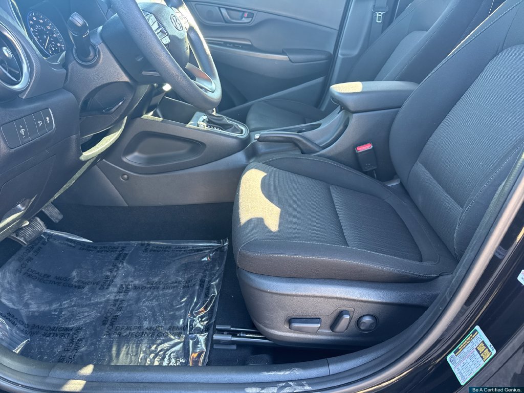 Certified 2023 Hyundai Kona SEL AWD/4WD image 28
