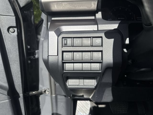 Used 2025 Toyota 4Runner TRD Off-Road AWD/4WD image 26