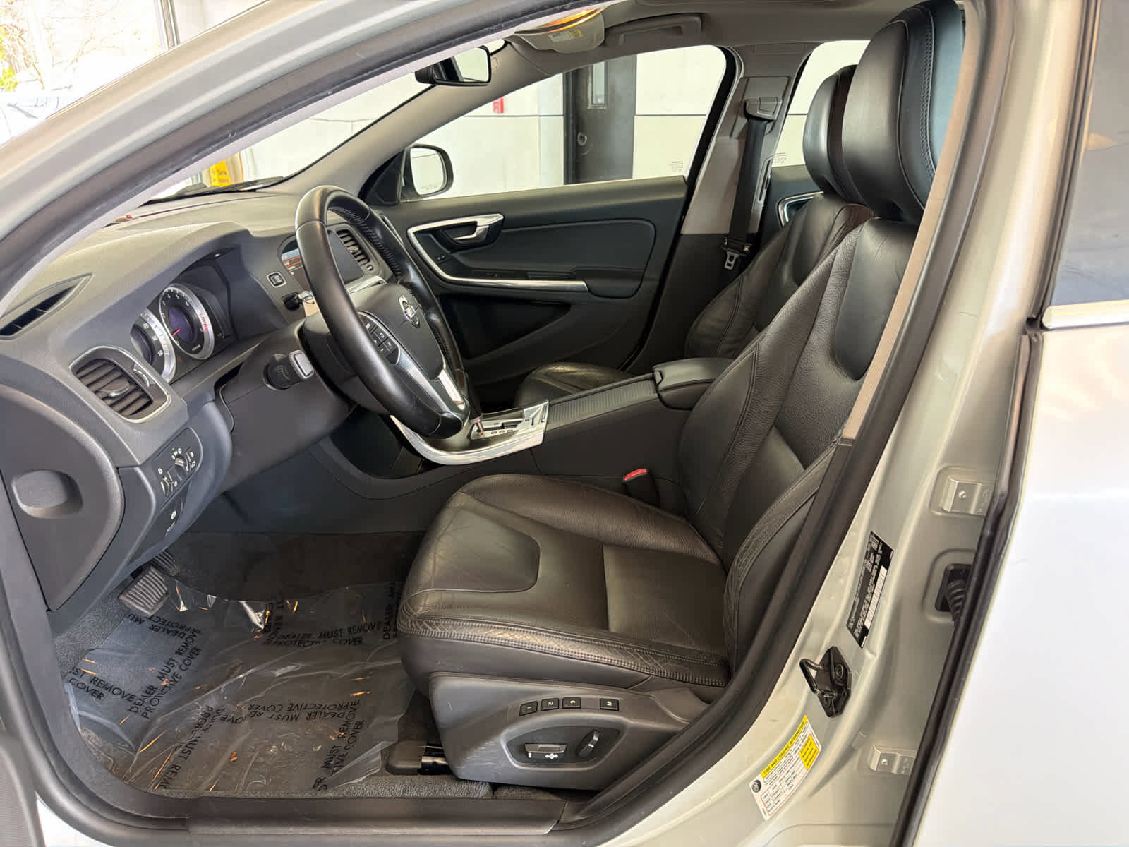 Used 2012 Volvo S60 T5 image 11