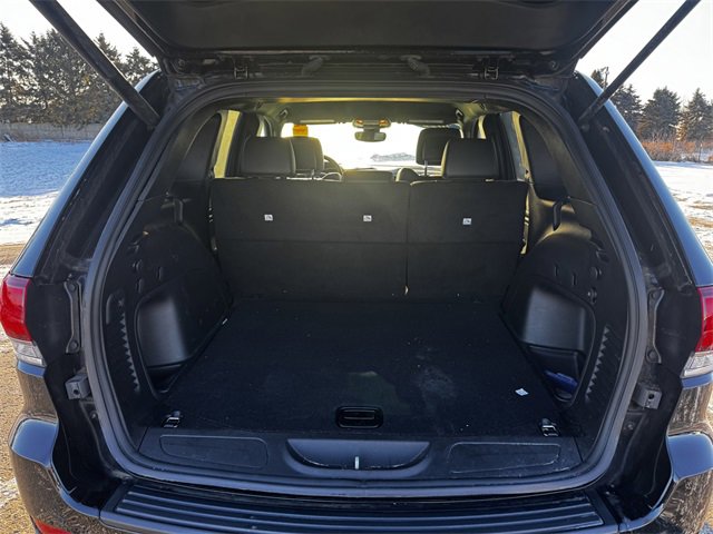 Certified 2022 Jeep Grand Cherokee Laredo X image 17
