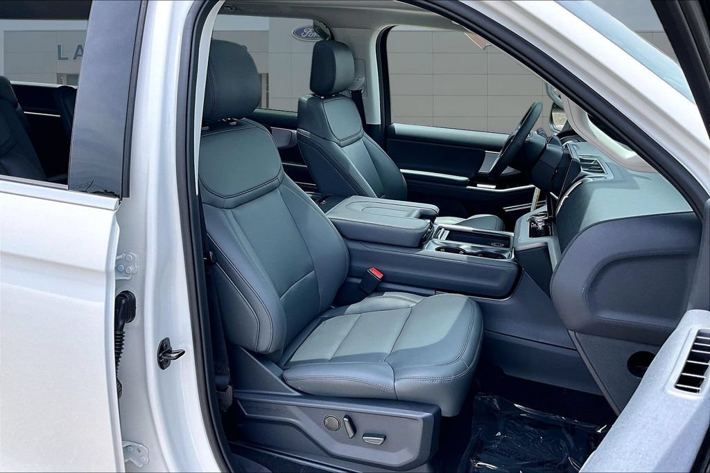 New 2026 Ford Expedition Max Active AWD/4WD image 12