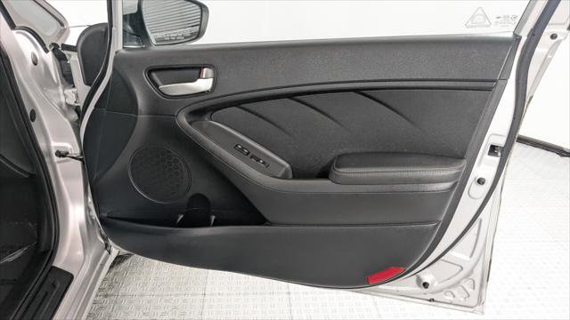 Used 2017 Kia Forte LX w/ LX Popular Plus Package FWD image 17