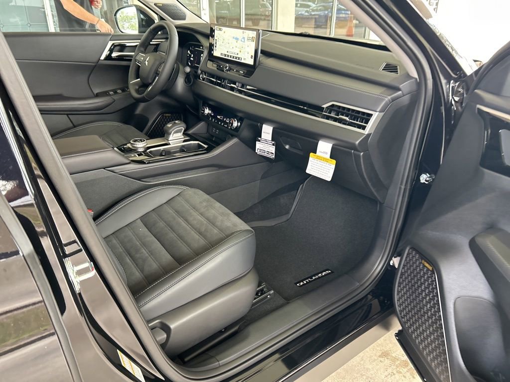 New 2026 Mitsubishi Outlander SE image 25