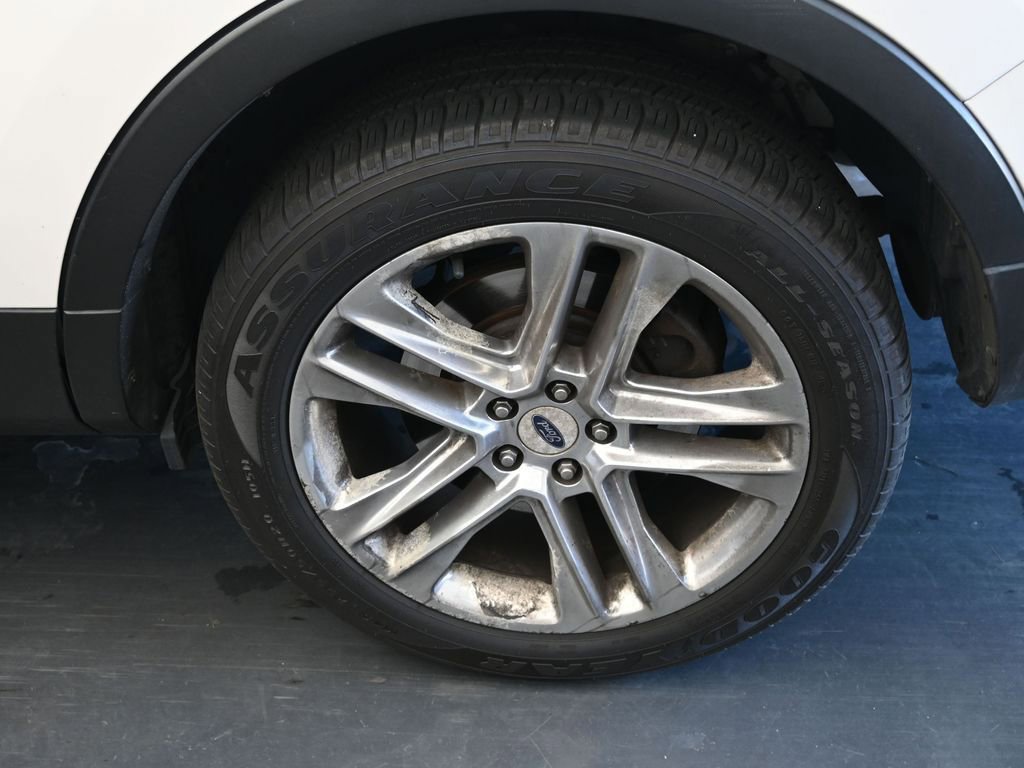 Used 2017 Ford Explorer Limited w/ Equipment Group 301A image 14