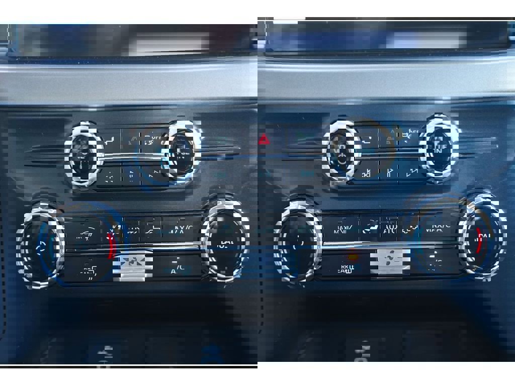 Used 2025 Ford F150 XLT w/ Equipment Group 301A Standard image 19