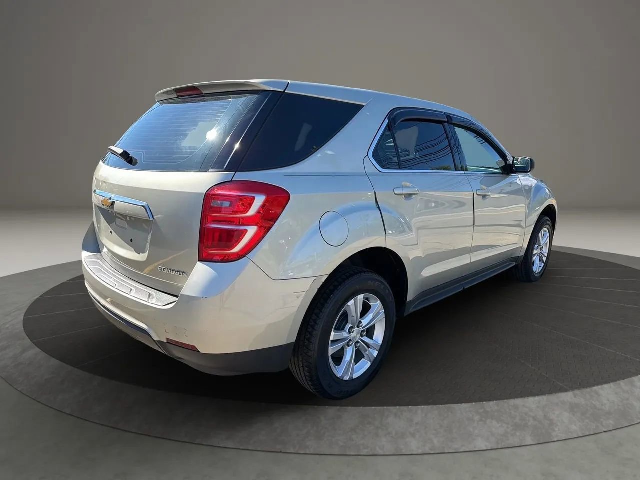Used 2016 Chevrolet Equinox LS FWD image 5