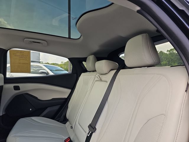 Used 2022 Ford Mustang Mach-E Premium RWD image 15
