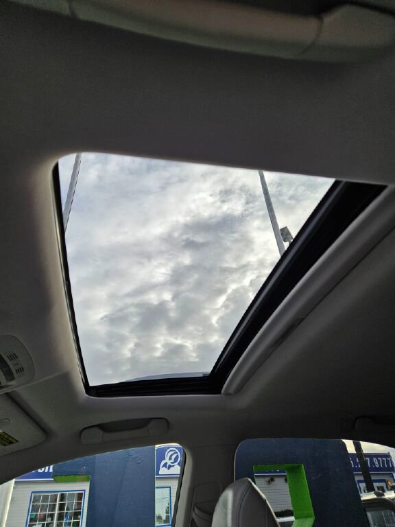 Used 2012 Lexus RX 450h AWD w/ Luxury Pkg image 18