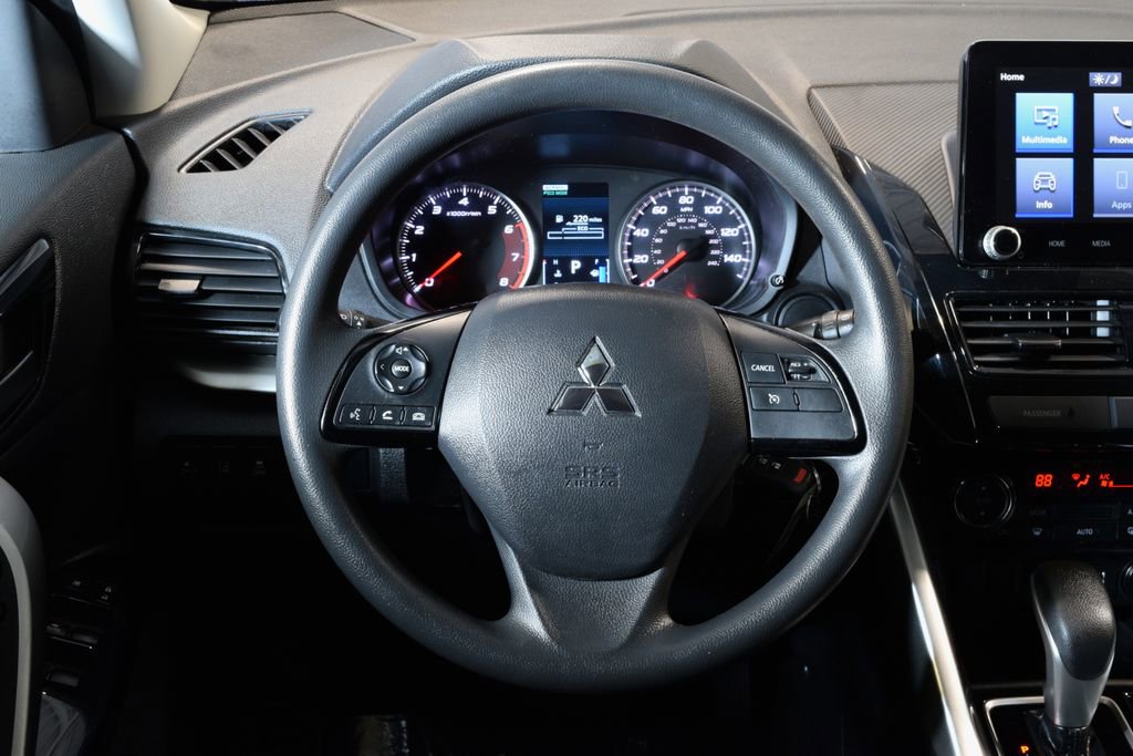 Used 2023 Mitsubishi Eclipse Cross LE image 17