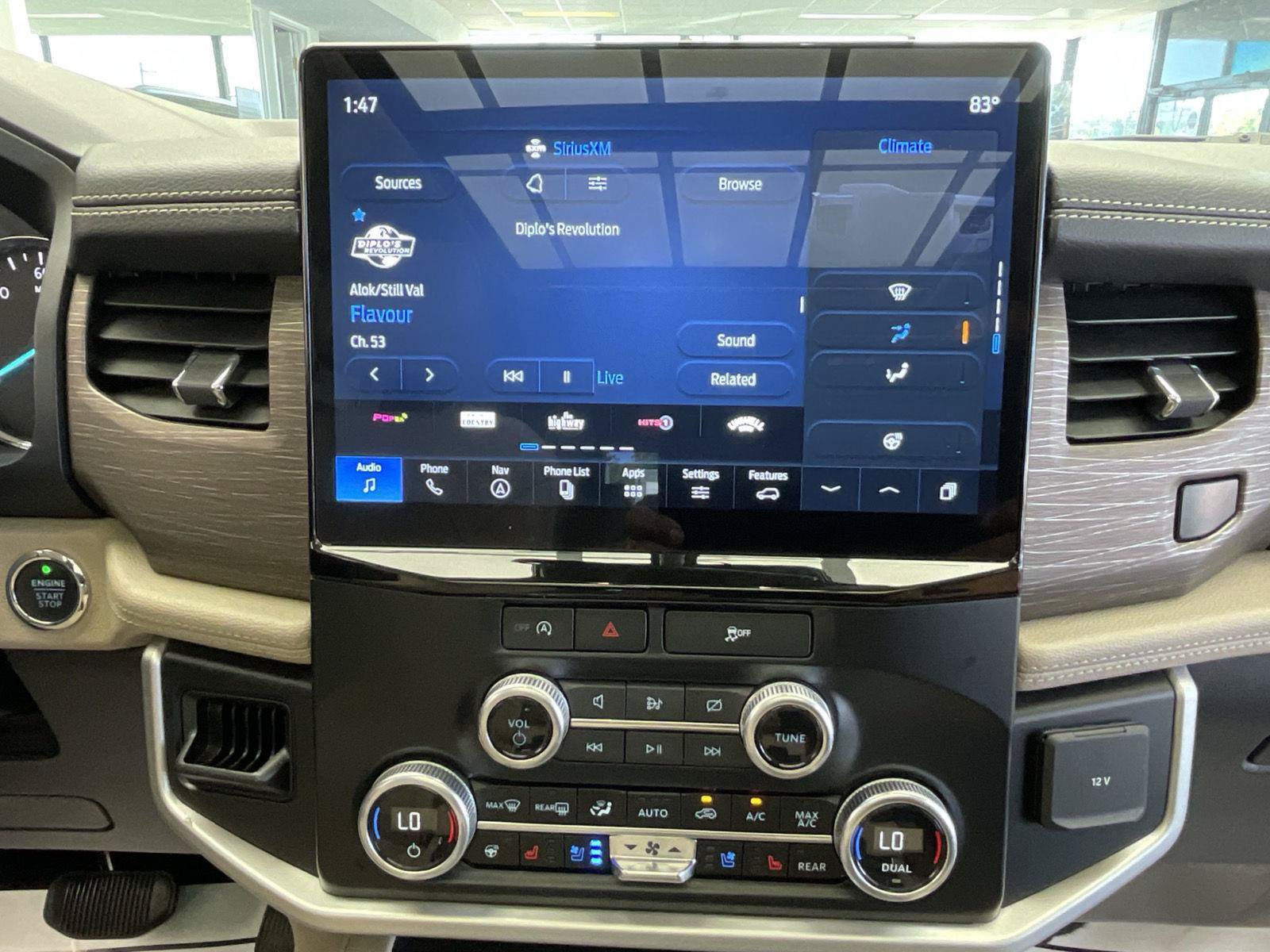 Used 2024 Ford Expedition Max Limited AWD/4WD image 13