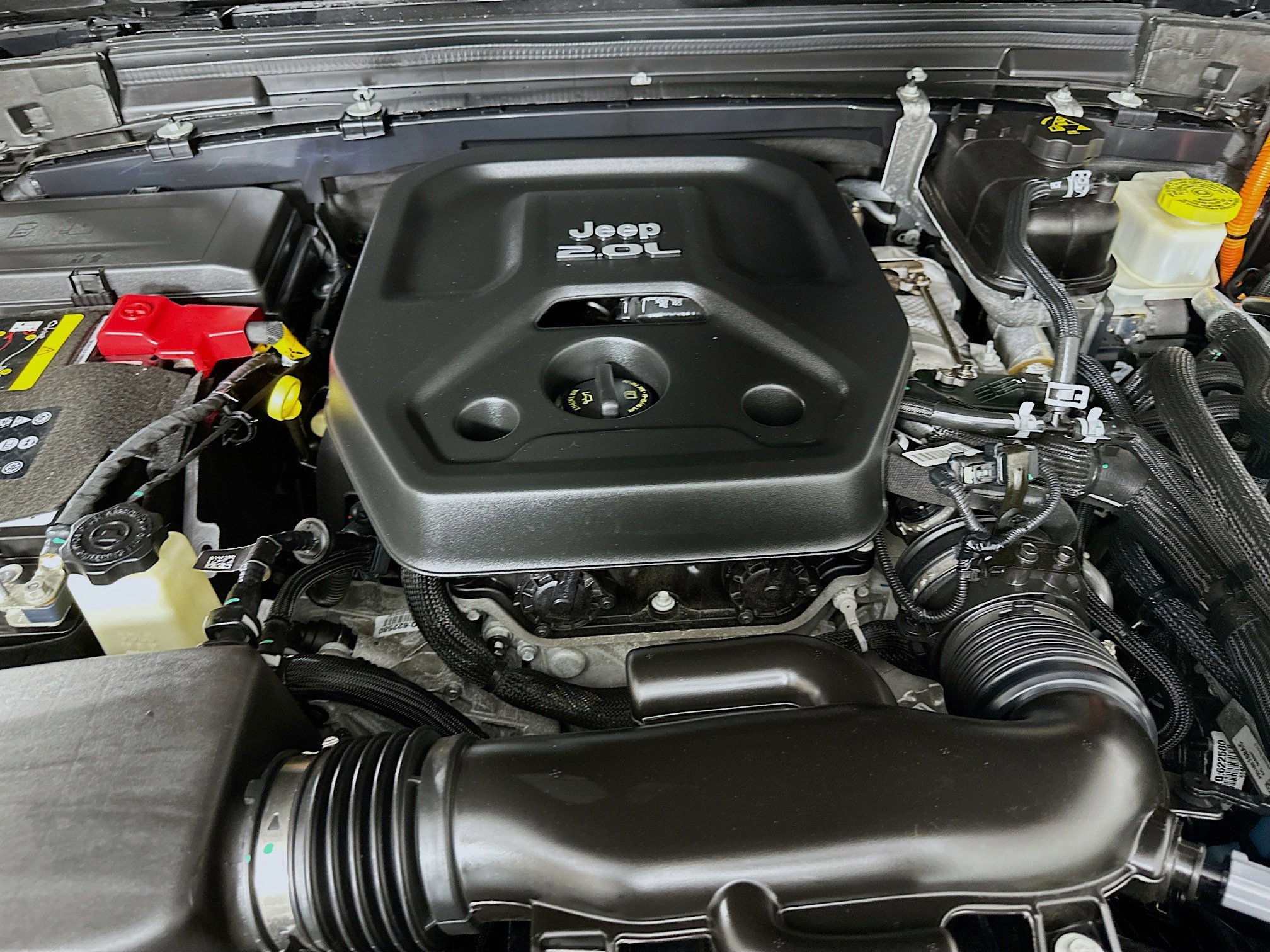 Used 2022 Jeep Wrangler Sahara w/ Cold Weather Group image 32