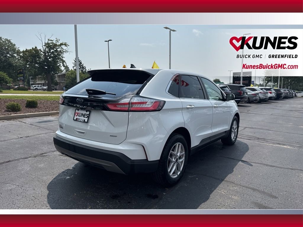 Used 2024 Ford Edge SEL image 5