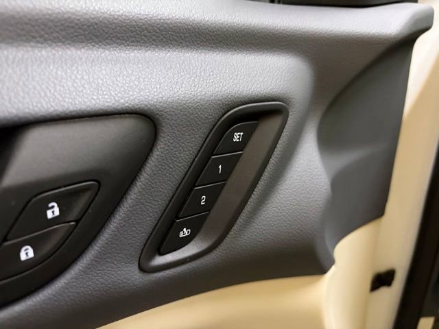 Used 2023 GMC Acadia Denali AWD/4WD image 41
