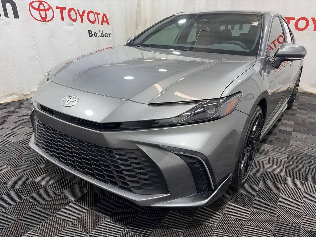 Used 2026 Toyota Camry SE FWD image 3