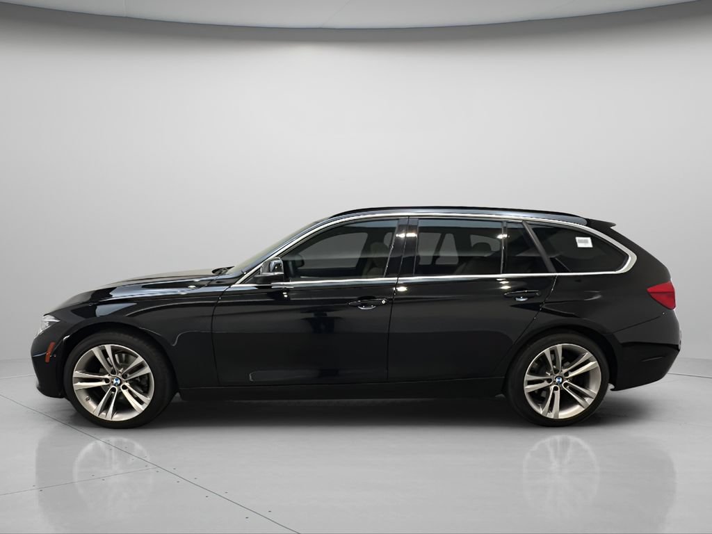 Used 2017 BMW 330i xDrive Wagon AWD/4WD image 3