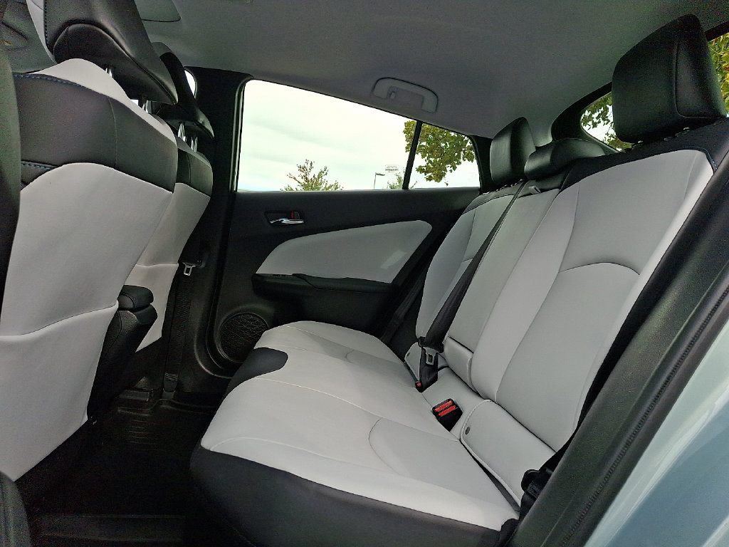 Used 2018 Toyota Prius Four w/ Advanced Technology Package FWD image 13