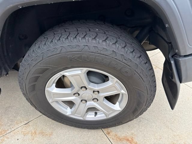 Used 2018 Jeep Wrangler Sport AWD/4WD image 11