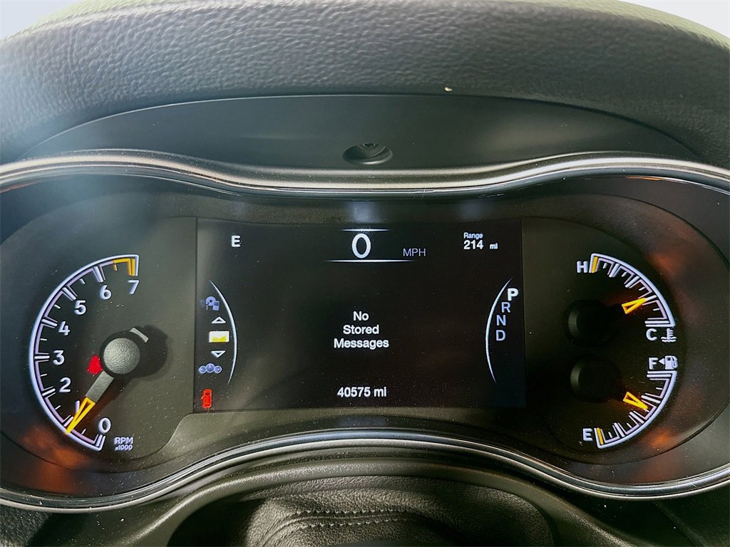 Used 2021 Jeep Grand Cherokee Laredo X image 12