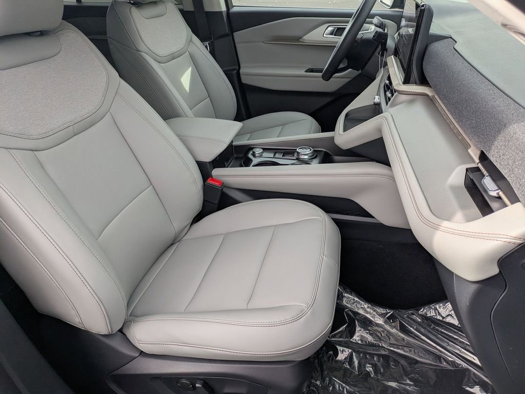 New 2026 Ford Explorer Active w/ Active Comfort Package image 21