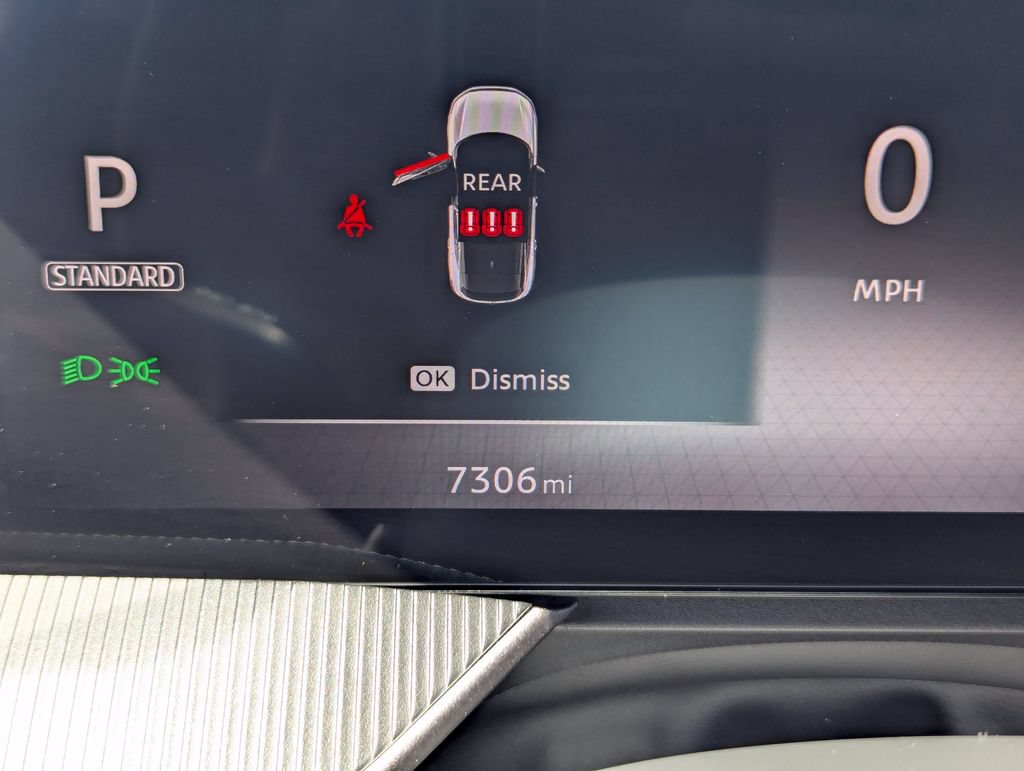 Used 2025 Nissan Murano SV FWD image 31
