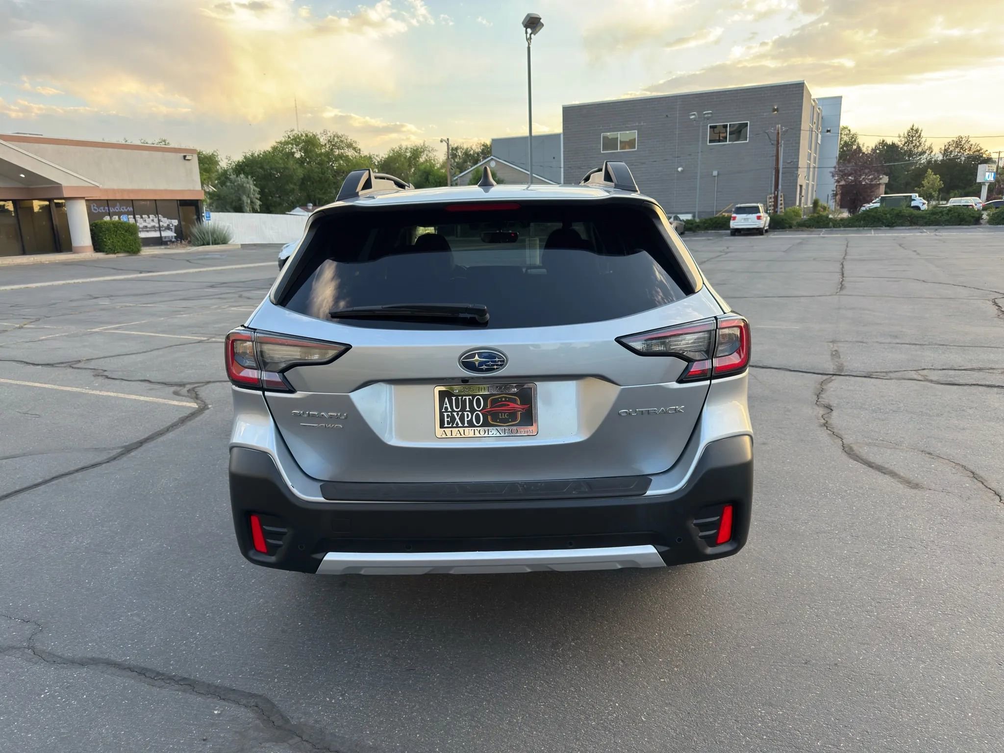 Used 2022 Subaru Outback Limited XT image 7