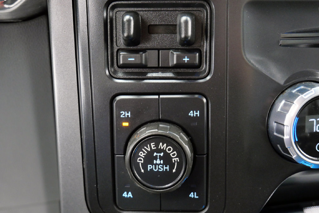 Used 2021 Ford F150 Lariat w/ Equipment Group 502A High AWD/4WD image 30