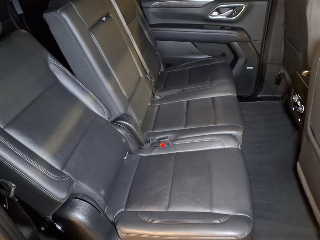 Used 2022 Chevrolet Suburban LT image 19