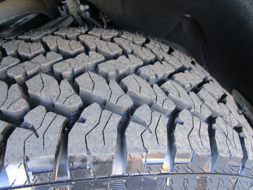 Used 2019 GMC Sierra 1500 SLT w/ SLT Premium Plus Package image 11