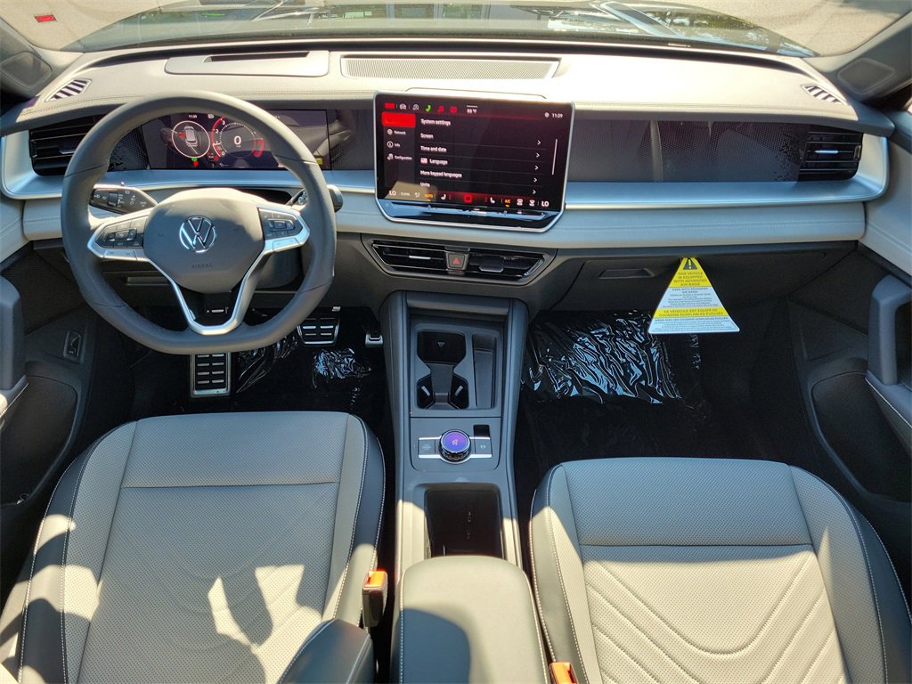 New 2026 Volkswagen Tiguan SE R-Line image 11