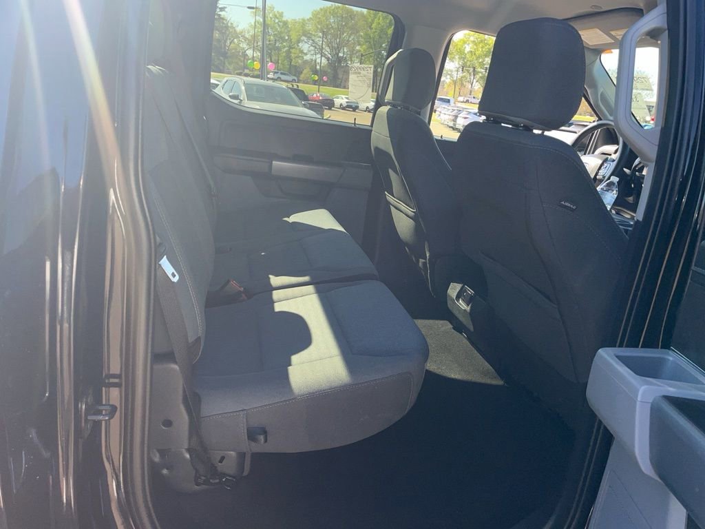 Used 2025 Ford F150 XLT w/ Equipment Group 301A Standard image 13