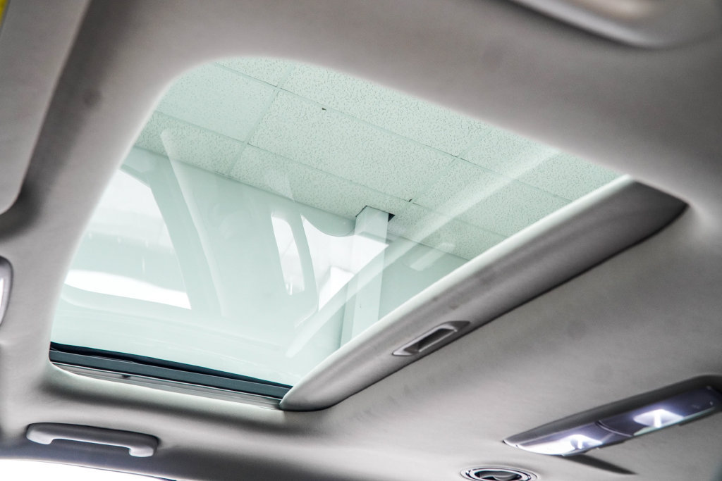 Used 2023 Kia Telluride S w/ S Sunroof Package FWD image 34