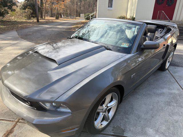 Used 2010 Ford Mustang GT image 27