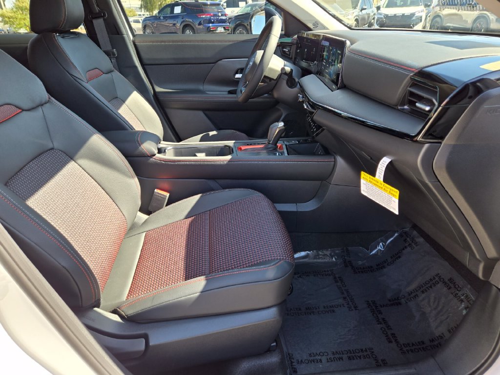New 2027 Nissan Kicks SR AWD/4WD image 22