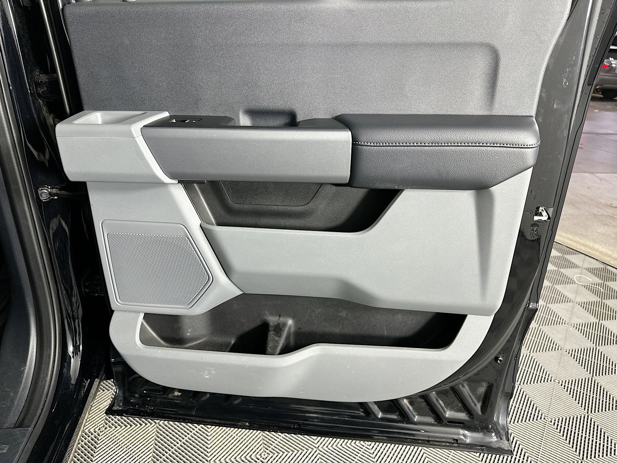 Used 2024 Ford F350 XLT w/ 360-Degree Camera Package image 30