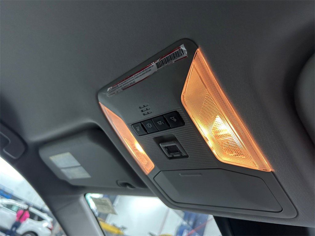 Used 2019 Toyota RAV4 LE image 24