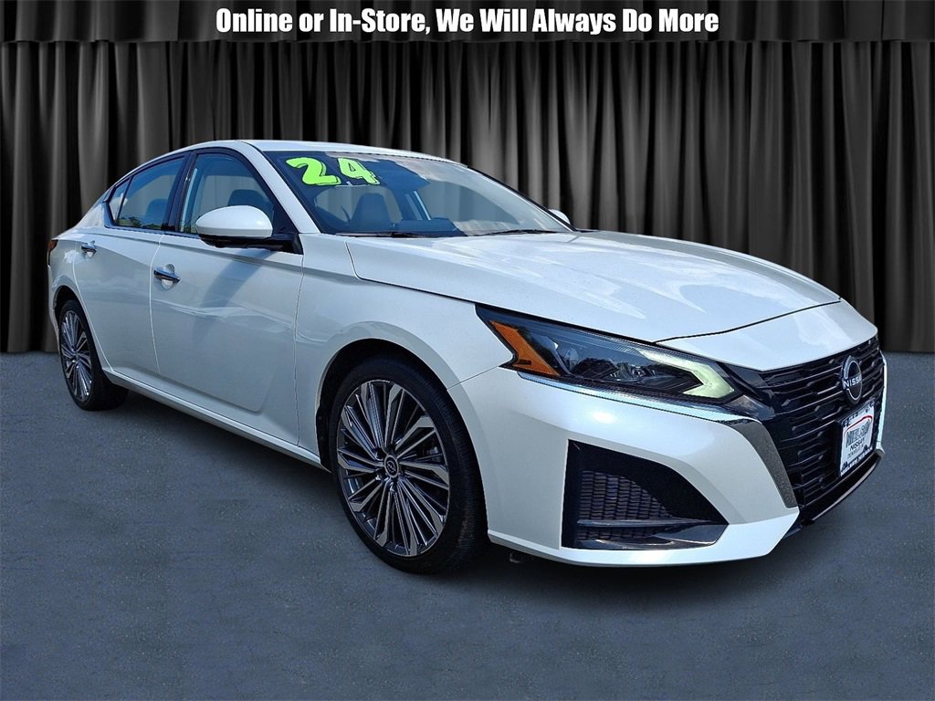 Certified 2024 Nissan Altima 2.5 SL image 1