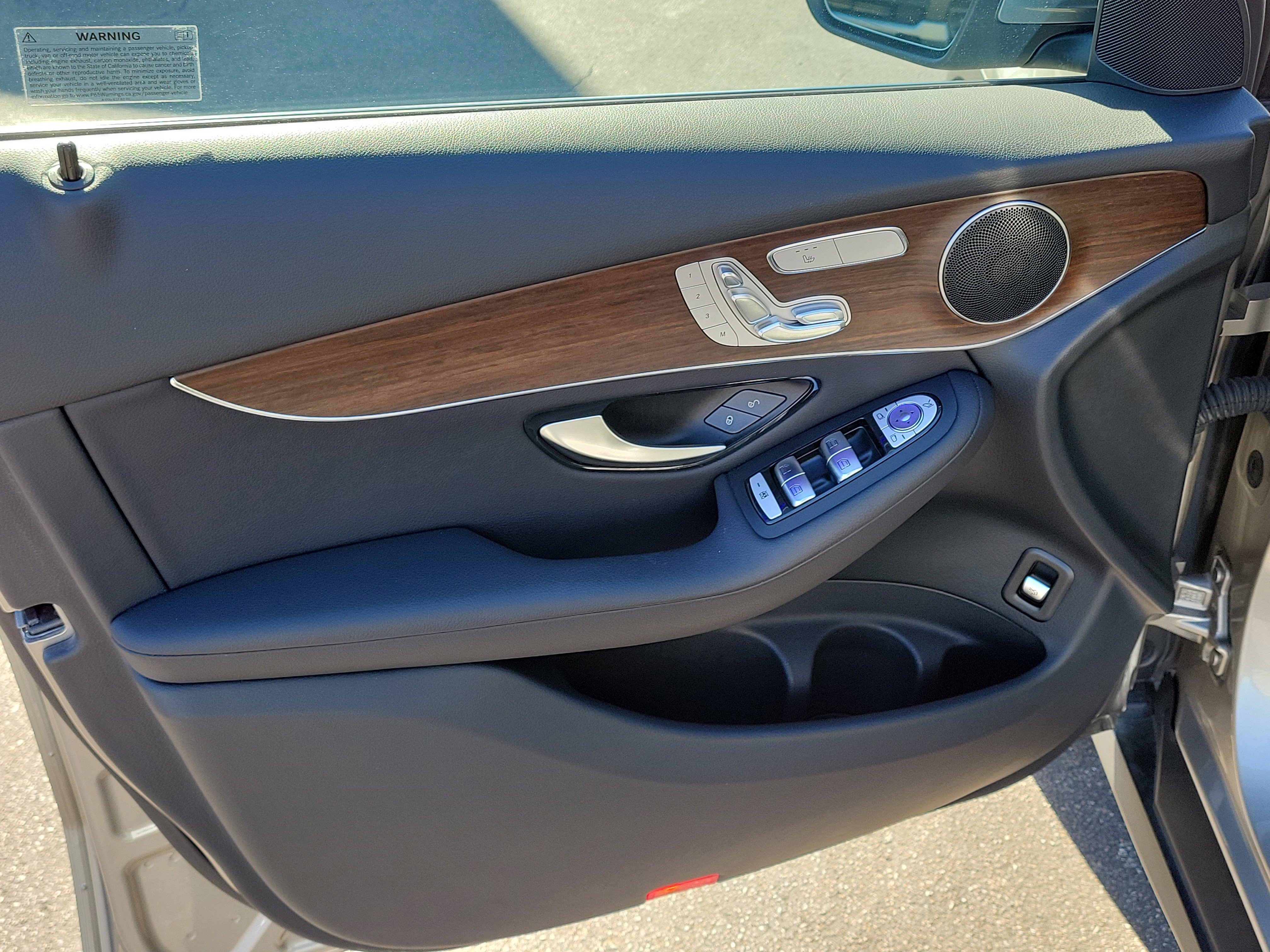 Used 2022 Mercedes-Benz GLC 300 4MATIC image 18