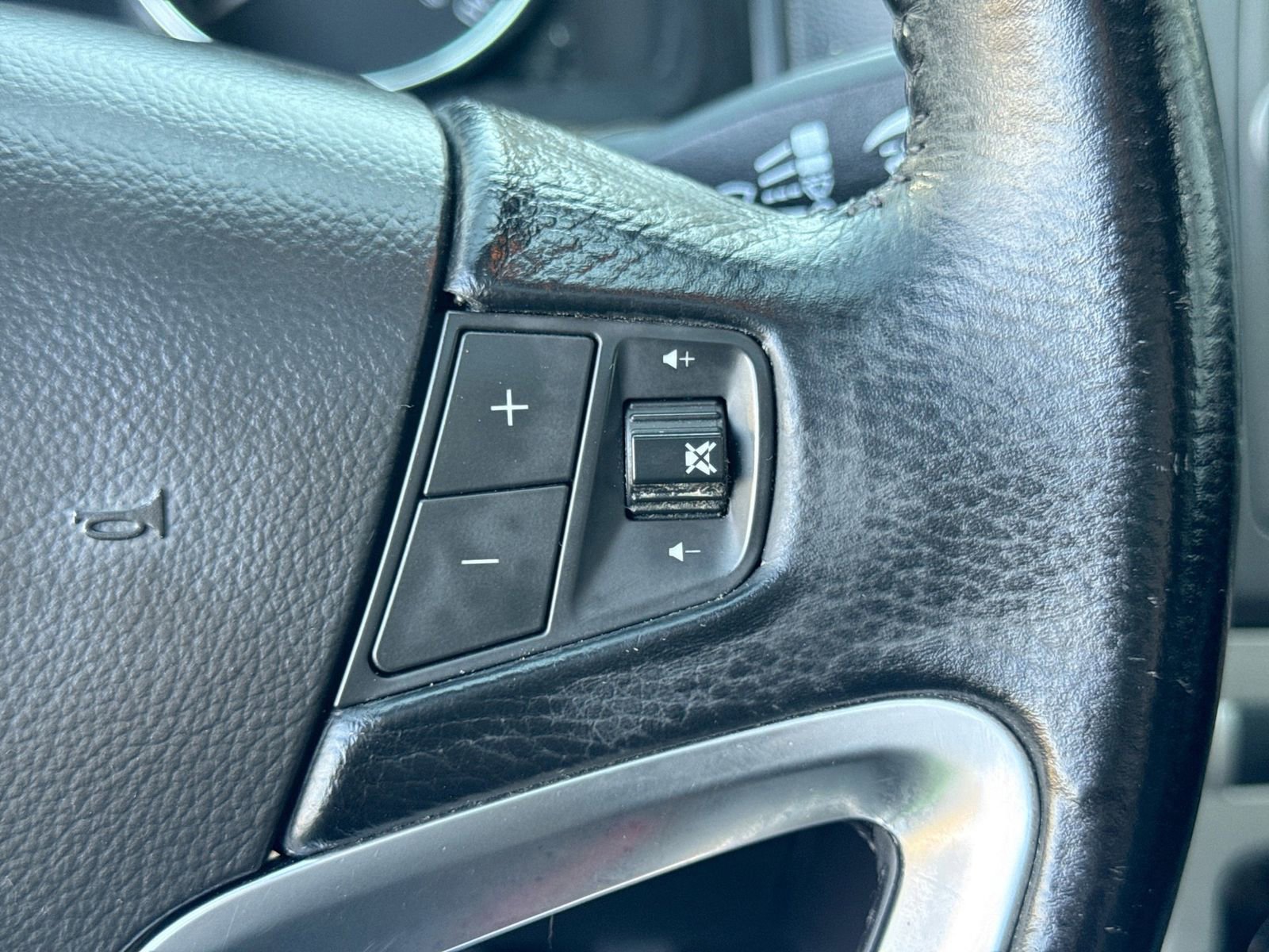 Used 2014 Chevrolet Captiva Sport LT w/ Convenience Package FWD image 28