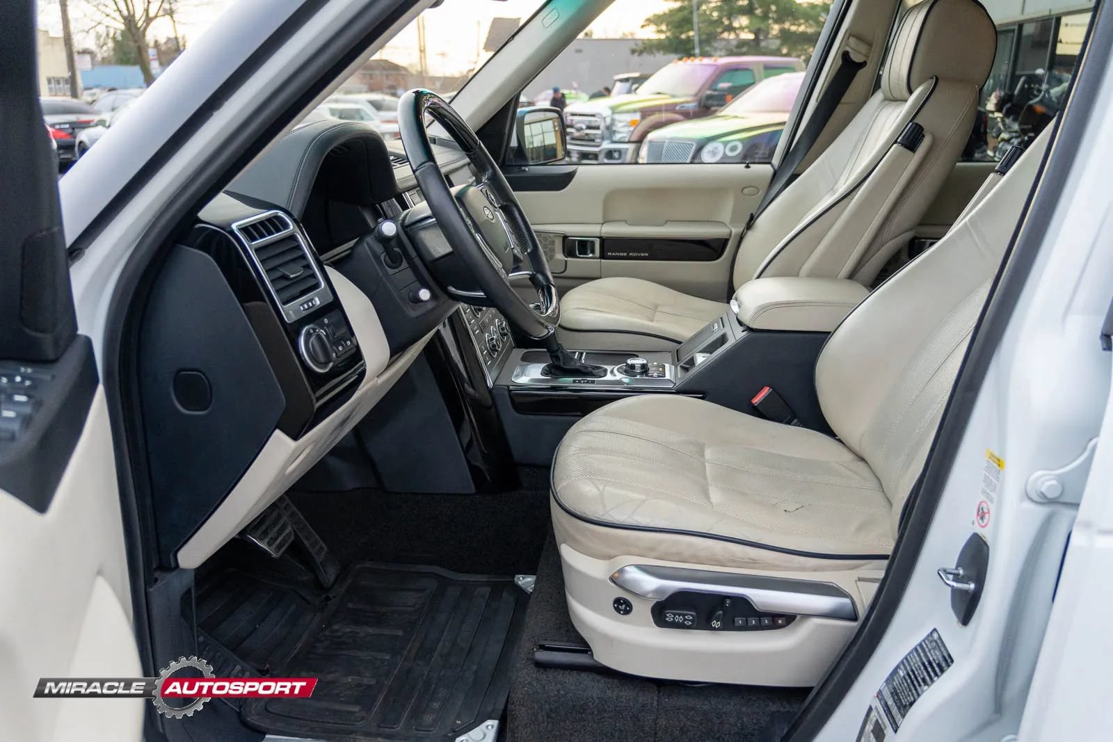 Used 2012 Land Rover Range Rover Supercharged AWD/4WD image 15